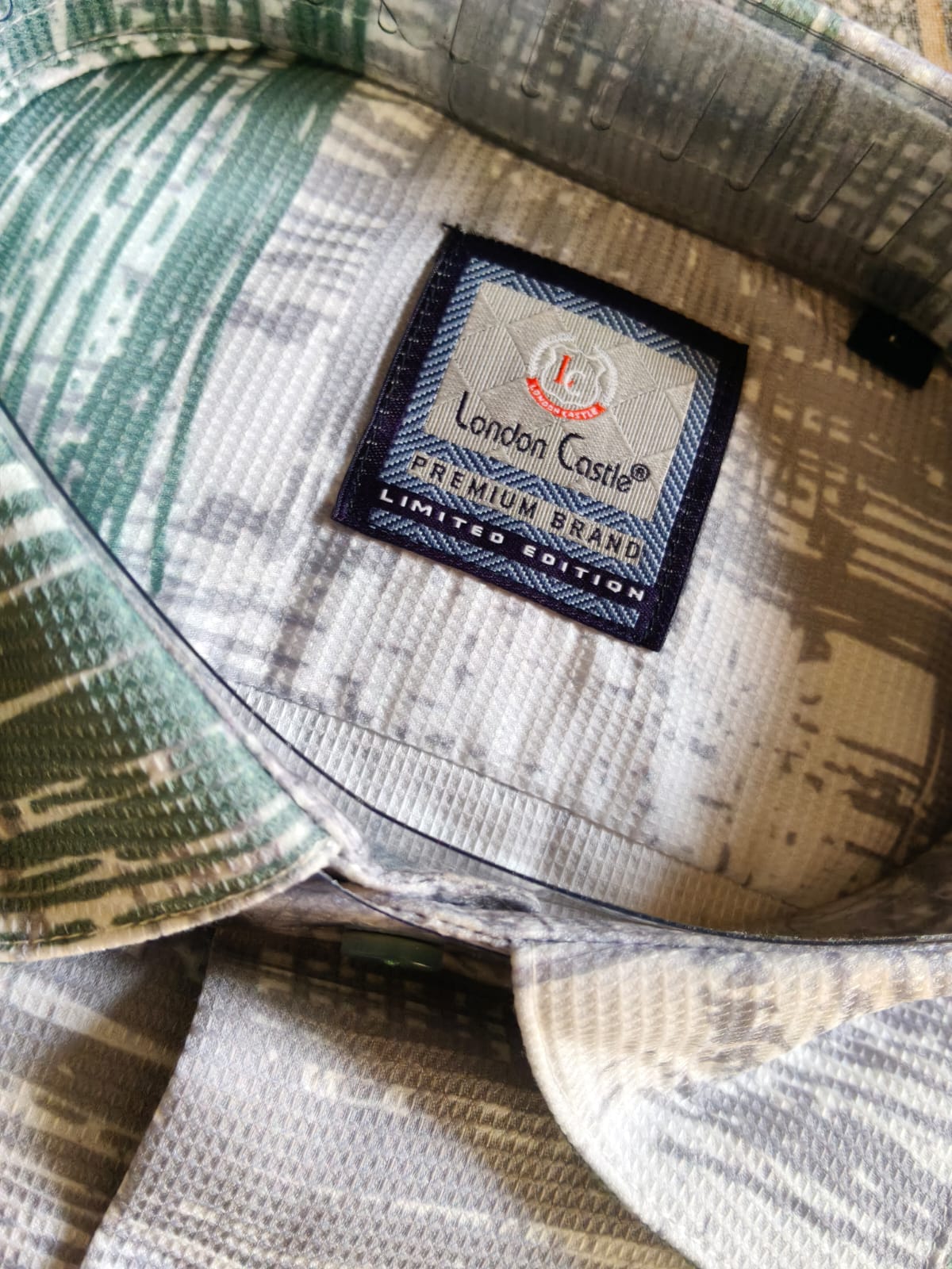 London Castle Men’s Printed Half-Sleeve Shirt